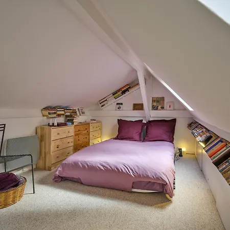 Atelier D'artiste En Plein Appartement *