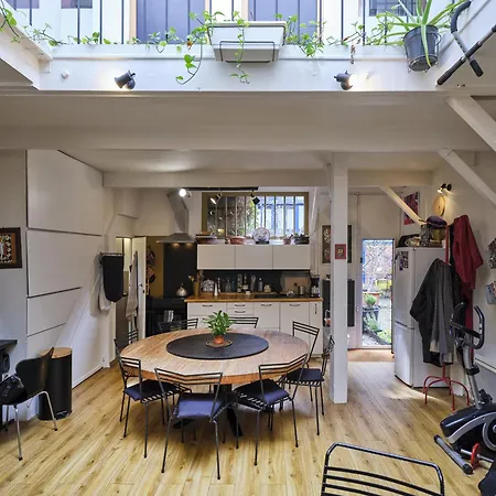 Atelier D'artiste En Plein